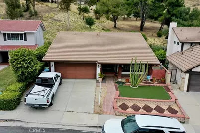 16035 Circle Diamond Road, Los Angeles, CA 91342 - Photo 32