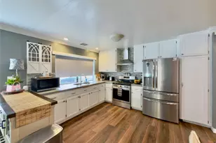 16035 Circle Diamond Rd, Rancho Cascades, CA 91342 - Photo 12