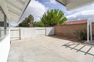44662 Foxboro Ct, Lancaster, CA 93535 - Photo 6