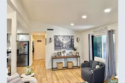 15455 Glenoaks Boulevard #272, Sylmar, CA 91342 - Photo 10