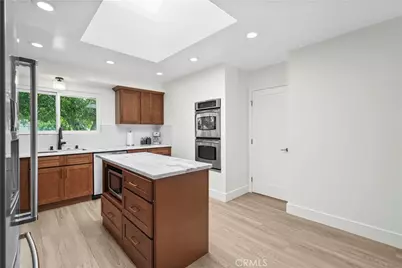 17177 Superior St, Northridge, CA 91325 - Photo 14
