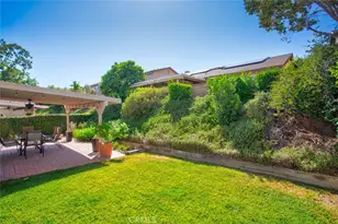27643 Saffron Ln, Saugus, CA 91350 - Photo 26