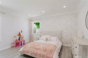 14232 Hart, Van Nuys, CA 91405 - Photo 10