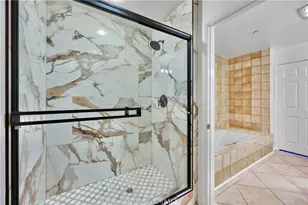 324 N Palm Dr, Beverly Hills, CA 90210 - Photo 22