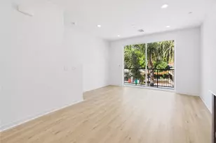 9425 1/2 N Sepulveda Blvd, North Hills, CA 91343 - Photo 4