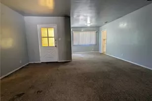 6944 Lindley, Reseda, CA 91335 - Photo 4