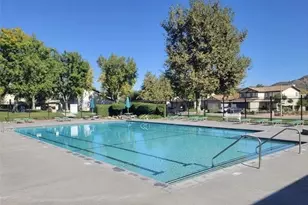 21820 Peppercorn Dr, Saugus, CA 91350 - Photo 32