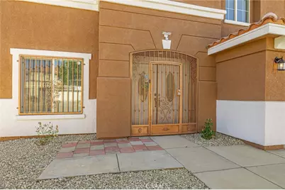 45123 Palm, Lancaster, CA 93535 - Photo 4