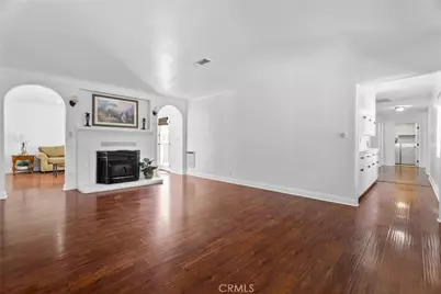 20036 Carson Court, Saugus, CA 91390 - Photo 8