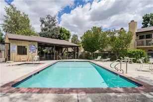6746 Encino Ave, Lake Balboa, CA 91406 - Photo 32