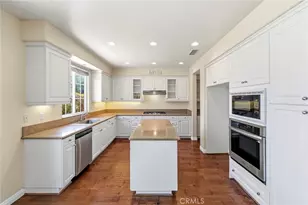 26807 Cottonwood Ct, Valencia, CA 91381 - Photo 10