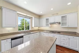 26807 Cottonwood Ct, Valencia, CA 91381 - Photo 12