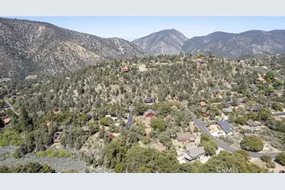 2100 Hickory Court, Pine Mountain Club, CA 93222 - Photo 10