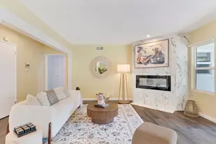 23154 Mariano, Woodland Hills, CA 91367 - Photo 2