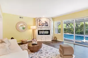 23154 Mariano, Woodland Hills, CA 91367 - Photo 8
