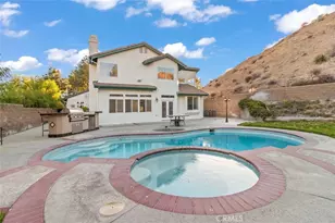 14439 Grandiflors, Canyon Country, CA 91387 - Photo 2