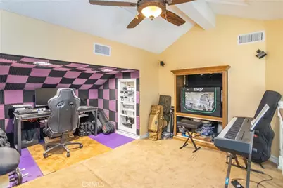 980 Witherspoon Drive, Thousand Oaks, CA 91360 - Photo 16
