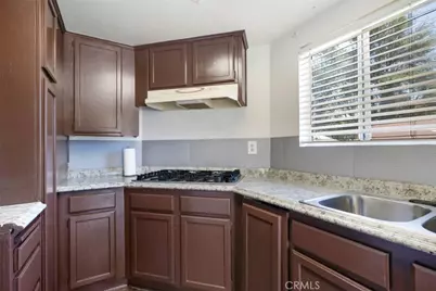 10215 Variel Avenue #14, Chatsworth, CA 91311 - Photo 10