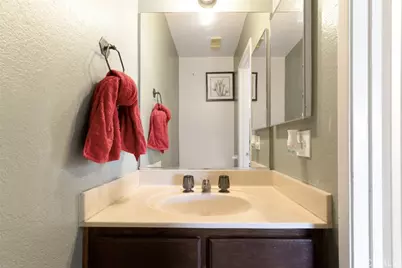 10215 Variel Avenue #14, Chatsworth, CA 91311 - Photo 14