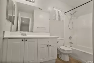 30415 Terracina, Castaic, CA 91384 - Photo 18