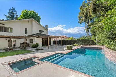 18268 Lake Encino Drive, Encino, CA 91316 - Photo 40