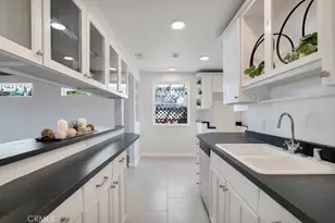 8207 White Oak Ave, Reseda, CA 91335 - Photo 12