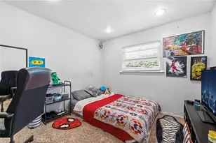 13329 Erwin, Van Nuys, CA 91401 - Photo 12