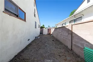 12635 Cumpston St, Valley Village, CA 91607 - Photo 40