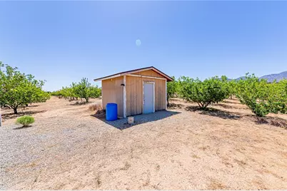 11126 E Avenue W8, Pearblossom, CA 93553 - Photo 30