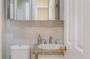 14305 Kittridge St, Van Nuys, CA 91405 - Photo 16