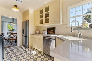 16645 Haynes St, Lake Balboa, CA 91406 - Photo 6