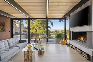 21090 Rios St, Woodland Hills, CA 91364 - Photo 10