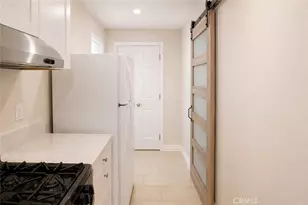 17144 Burton St, Lake Balboa, CA 91406 - Photo 18