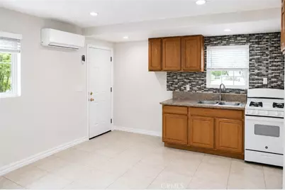 17144 Burton Street, Lake Balboa, CA 91406 - Photo 20