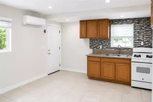 17144 Burton St, Lake Balboa, CA 91406 - Photo 20