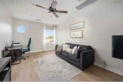 24705 Tiburon, Valencia, CA 91355 - Photo 30