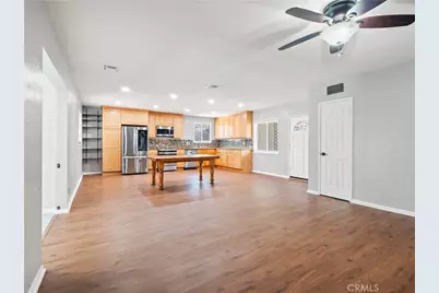 10521 Blucher, Granada Hills, CA 91344 - Photo 4