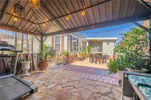 2121 E E Ave I, Lancaster, CA 93535 - Photo 10