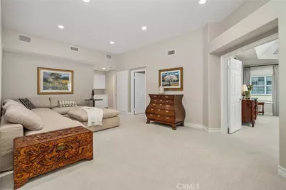 24918 Vista Verenda, Woodland Hills, CA 91367 - Photo 28