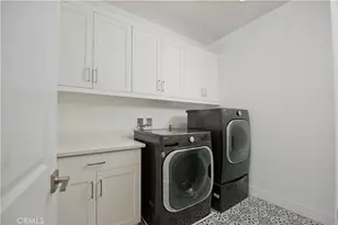 27533 Golden Currant Pl, Valencia, CA 91381 - Photo 28
