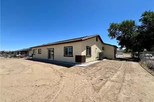 40719 171th St, Lake Los Angeles, CA 93535 - Photo 8