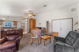 29125 Devils Punchbowl Rd, Pearblossom, CA 93553 - Photo 28