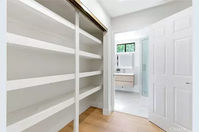 18614 Delano Street, Tarzana, CA 91335 - Photo 26