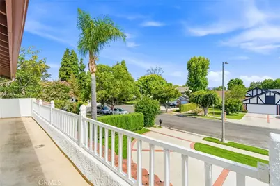 18614 Delano Street, Tarzana, CA 91335 - Photo 32