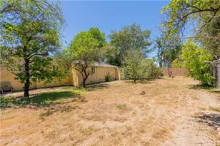 10845 Zelzah, Granada Hills, CA 91344 - Photo 40