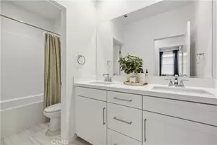 18135 Tableau Way, Saugus, CA 91350 - Photo 32