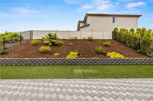 18135 Tableau Way, Saugus, CA 91350 - Photo 40