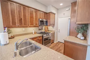 27110 Teton, Valencia, CA 91354 - Photo 6