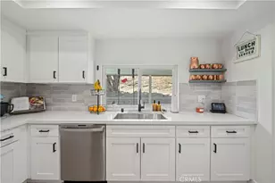 28019 Deep Creek, Canyon Country, CA 91387 - Photo 14
