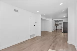 28019 Deep Creek, Canyon Country, CA 91387 - Photo 12